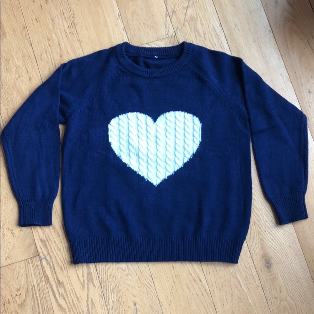 Super Cute 💖 Sweater!